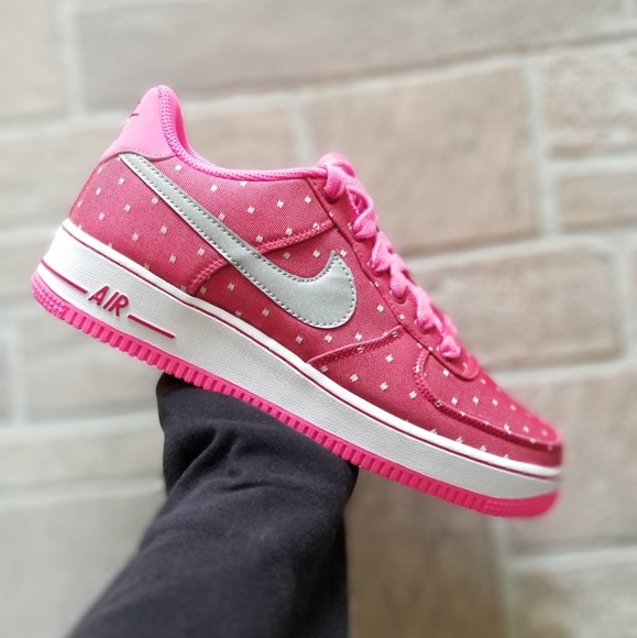 Nike Shoes - Nike Air Force 1 Low